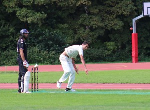 Maihwand Khan with a fast delivery © Philip Crebbin